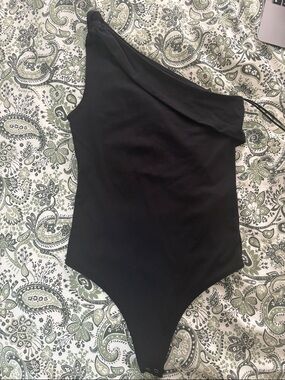 Abercrombie & Fitch Black One-Shoulder Bodysuit
